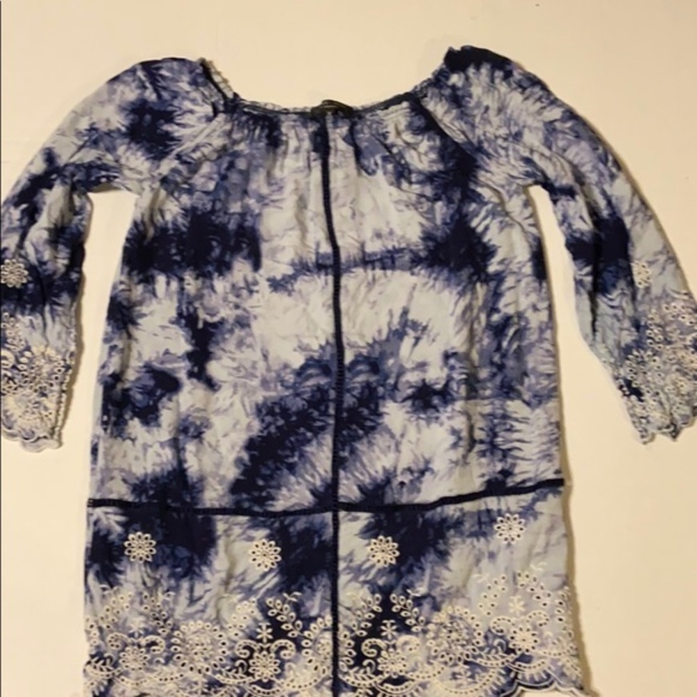 Romeo & Juliet Couture Tunic Size Medium